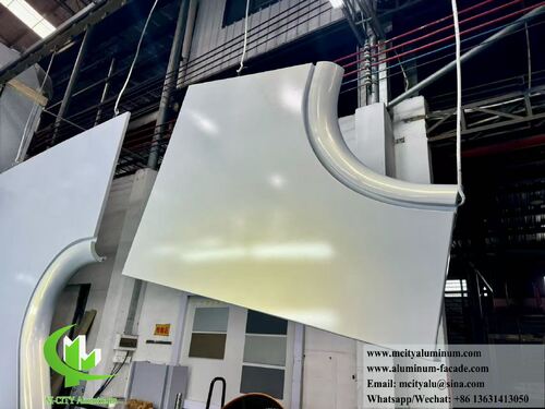 Aktuelle Unternehmensnachrichten über 2026 Architekturfassadentrends: Warum Aluminium-Solid-Panel die beste Wahl für moderne Vorhänge ist?