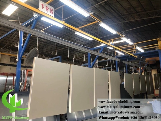 Metallfassade mit Massivwandverkleidung Aluminium rostfeste Beschichtung mit Pulverbeschichtung