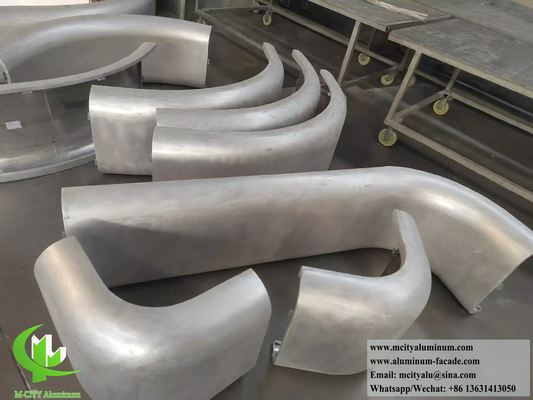 Guter Preis Kundenspezifische hyperbolische Metallfassaden Aluminiumverkleidung doppelt gekrümmte Platte Online