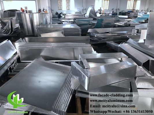 Guter Preis Pulverbeschichtete massive Aluminium-Verkleidungsplatte 1200x2400mm mit perforiertem Design für Fassadensysteme Online