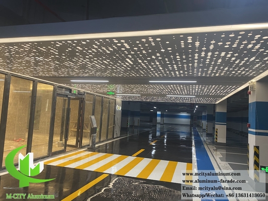 Perforierte Metalldecke Aluminiumfolie Dauerstoff mit LED-Licht Modernes Design
