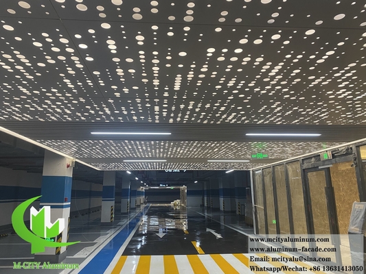 Perforierte Metalldecke Aluminiumfolie Dauerstoff mit LED-Licht Modernes Design