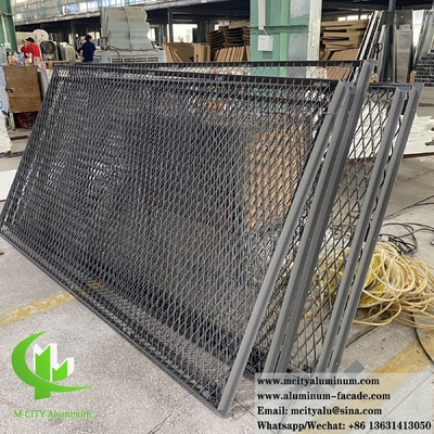 Perforierte Aluminiumplatten für die Verkleidung von Betonfassaden
