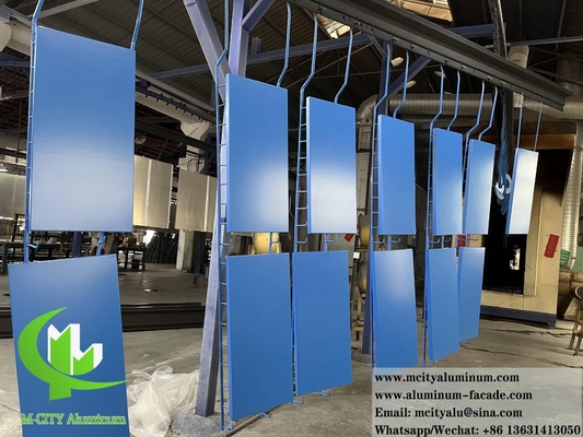 PVDF Blaue Farbe Metallverkleidung Panel Aluminium Bildschirm Perforationsmuster