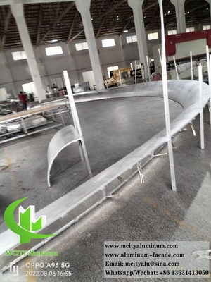 Doppel gekrümmte Metallbeschichtung Aluminiumplatten Architektur