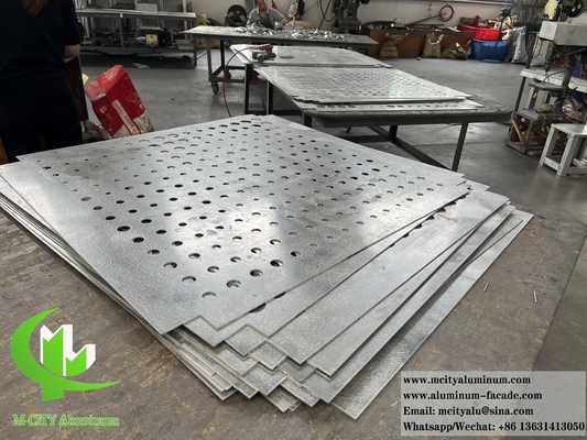 Perforierte Metallverkleidung Aluminiumfolie Fassadensystem Ausfuhrqualität 3 mm