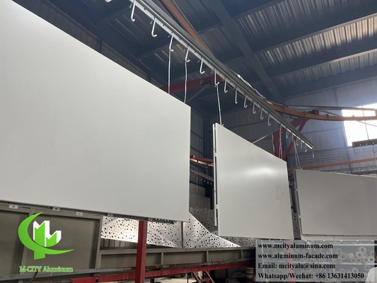 Perforierter Aluminium-Bildschirm für Gebäudewandverkleidungen mit LED-Licht