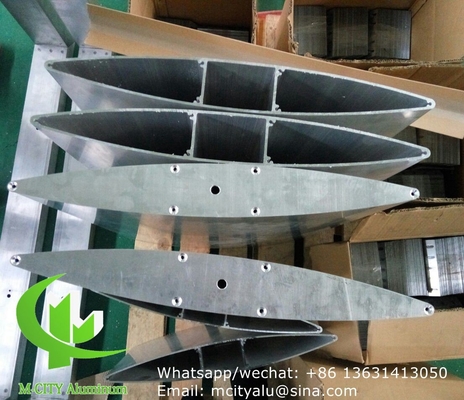 Sonnenschirm Architektonischer Aerofoil-Profil Aluminium-Schirm mit ovaler Form für Fassadenvorhang