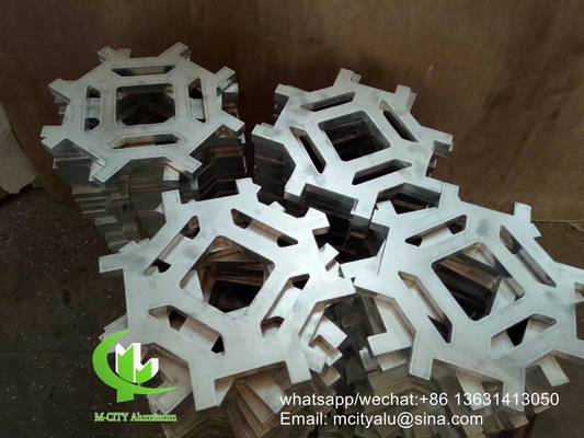 CNC-geschnitzter Bildschirm Perforierter 2,5 mm Metall-Aluminium-Bekleidungsplatte für Vorhangwand