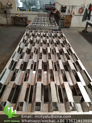 Fassadenverkleidung aus metallischem Aluminium mit massivem Panel, Biegeblech mit einer Dicke von 2,5 mm für die Dekoration von Vorhangwänden