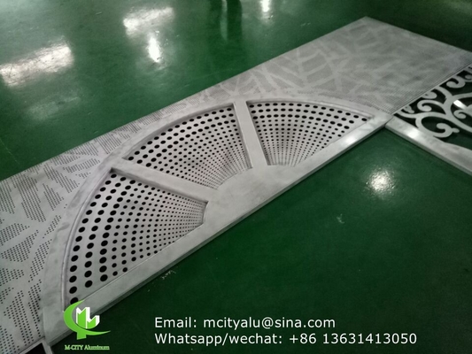 Fassadenverkleidung aus metallischem Aluminium mit massivem Panel, Biegeblech mit einer Dicke von 2,5 mm für die Dekoration von Vorhangwänden