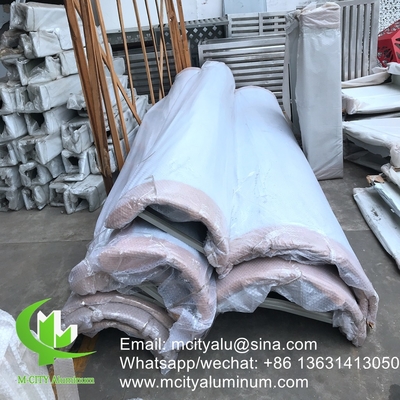 Aluminiumspaltenverkleidung Metallfassadeverkleidung Biegelblatt 2,5 mm Dicke für die Dekoration der Nachfassade