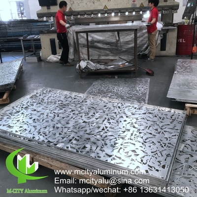 Vorhangwandfassade aus Aluminium Hohldekorationsfassade Wandverkleidung Außenbau Vorhangwandmusterfassade