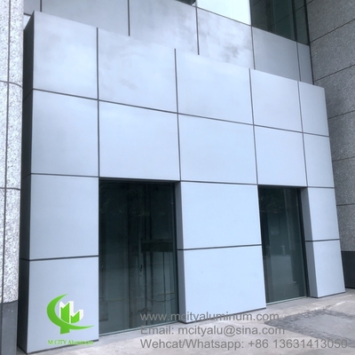 China 30033mm Metall-Aluminium-Panel Fluorkohlenstoff-Aluminium-Festplatten Vorhangwand für Fassadenverkleidung