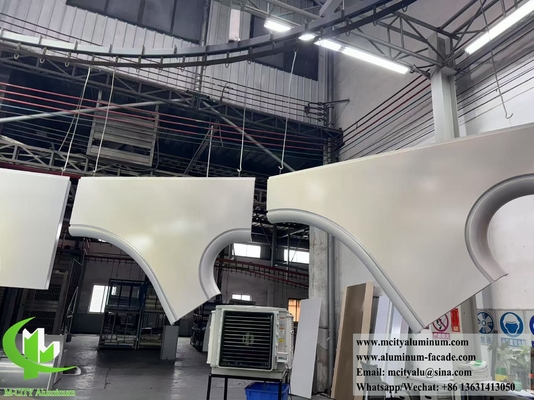 Hyperbolische Metallplatten Massivaluminium Architekturfassade
