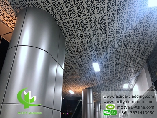 CNC-Schnitzplatten aus Fluorkohlenstoffperforierter Aluminiumplatte Vorhangwand Aluminiumplatte für Fassadenverkleidung