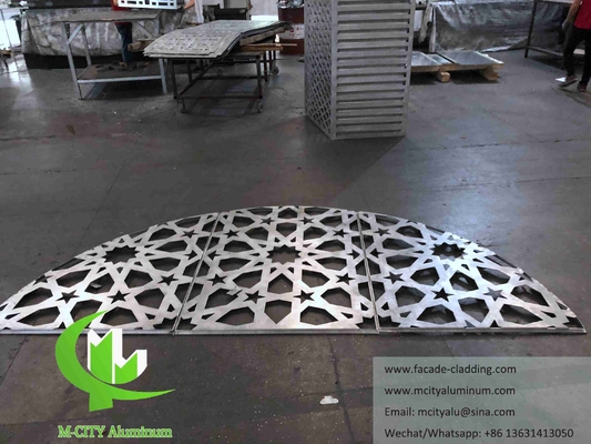 Architektonische Aluminiumfassade mit lasergeschnittenem Metallblech für die Wandverkleidung einer moslemischen Moschee