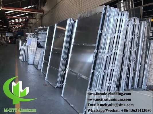 Metallplattenmassiv-Aluminiumplatten Vorhangwand für Fassadenverkleidung Fluorkohlenstoff langlebig
