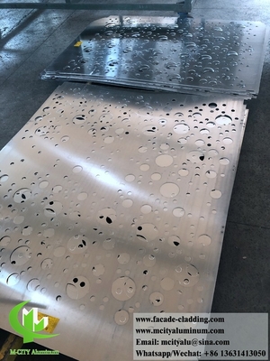 Schleuderschirm mit dekorativem Muster aus Aluminiummaterial