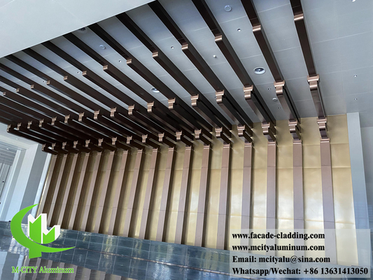 Pulverbeschichtete weiße Massivwandverkleidung Aluminiumdecke Innendekoration