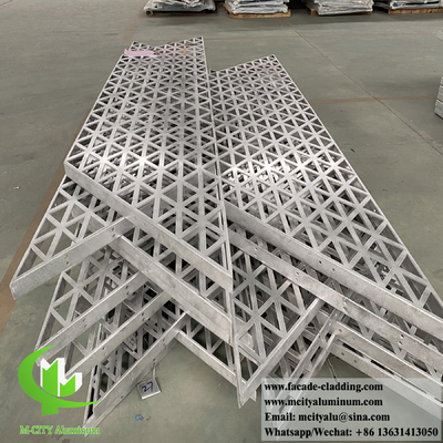 Individuelles System für Aluminium-Fassaden mit Perforationsdekorationen