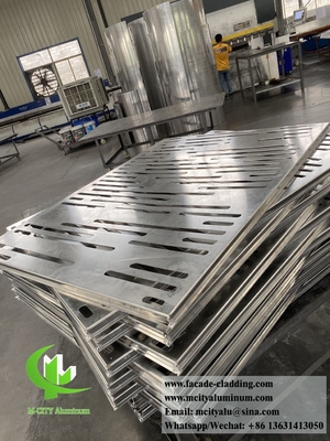 Hohle cnc-gravierte Metallverkleidungsplatten Aluminiumfassaden für Gebäudewanddekoration