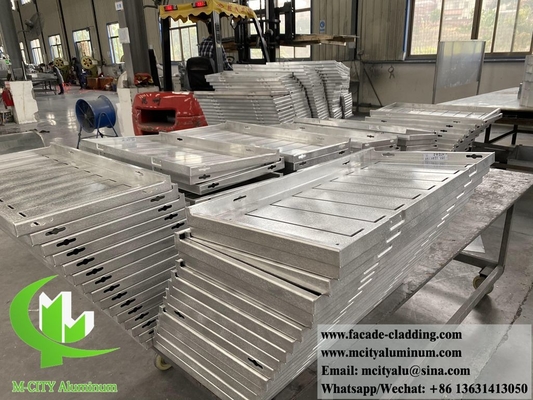 Massivwandverkleidung Metallfassade Aluminiumplatten graue Farbe PVDF 15 Jahre Garantie