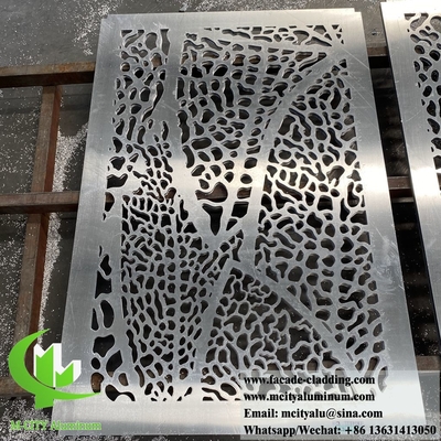 Perforierte Aluminiumwandplatten Metallfassade Verkleidung blaue Farbe PVDF Hohlmuster mit LED-Licht