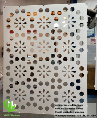 Architektonische Feste Aluminiumverkleidung 3 mm Dicke Pulver beschichtet Weißfarbe Rostfeste