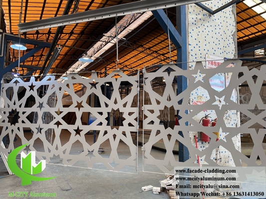 Dekorative Metallschirme Aluminium-Laser-Schnittplatten für Wandverkleidung Graue Farbe mit Mustern