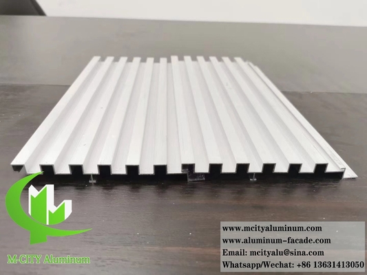 Architektonische Aluminiumprofile Metallwandplatten Aluminium Wellplatten