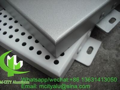 Guter Preis auf Wunsch gefertigte Aluminiummassivverkleidung mit Perforationsloch für Fassadenvorhang Online