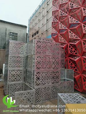 Guter Preis 2.5 mm Dicke Pulverbeschichtete Aluminiumfassadenplatte mit kundenspezifischen Mustern für Vorhangwanddekoration Online