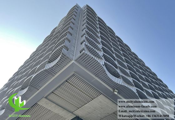 Guter Preis Metallbeschichtung Perforierter Aluminiumbildschirm für Wandfassadendekoration 3D-Form Online