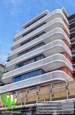 Guter Preis Pulverbeschichtete perforierte Aluminium-Fassadenplatte 1200x2400mm mit CNC-Laserschnitt für Außenverkleidungen Online