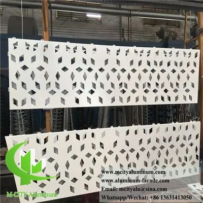 Guter Preis 3 mm Aluminiummassivplatten mit Perforationsmuster für Wanddekoration Online