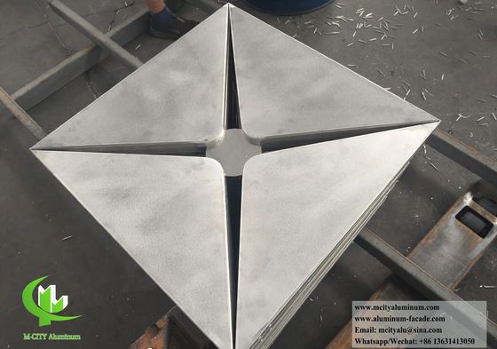 Guter Preis 3D-Metallplatten für die Dekoration von Fassadendecken Online