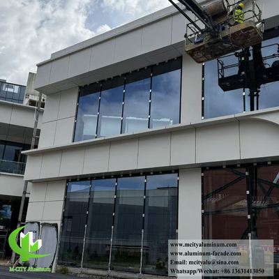 Guter Preis Fassadenverkleidung aus massivem Aluminium mit PVDF-Beschichtung und Aluminiumlegierung der Baureihe 3003 für Perforationsmuster Online